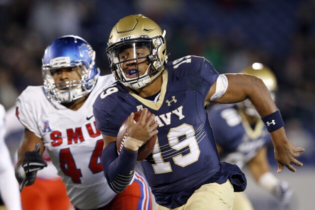 Navy quarterback Keenan Reynolds (19) rushes the ball for a touchdown past SMU linebacker Jackson Mitchell in the second half of an NCAA college football game Saturday, Nov. 14, 2015, in Annapolis, Md. Navy won 55-14. (AP Photo/Patrick Semansky)