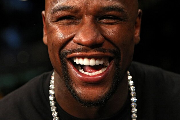 WASHINGTON, DC - APRIL 01: Floyd Mayweather looks on after Adrien Broner and Ashley Theophane fought at the DC Armory on April 1, 2016 in Washington, DC. (Photo by Patrick Smith/Getty Images) WASHINGTON, DC - APRIL 01: Floyd Mayweather looks on after Adrien Broner and Ashley Theophane fought at the DC Armory on April 1, 2016 in Washington, DC. (Photo by Patrick Smith/Getty Images)