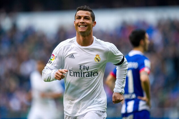 LA CORUNA, SPAIN - MAY 14:  Cristiano Ronaldo of Real Madrid celebrates after scoring a goal during the La Liga match between RC Deportivo La Coruna and Real Madrid CF at Riazor Stadium on May 14, 2016 in La Coruna, Spain.  (Photo by Juan Manuel Serrano Arce/Getty Images)