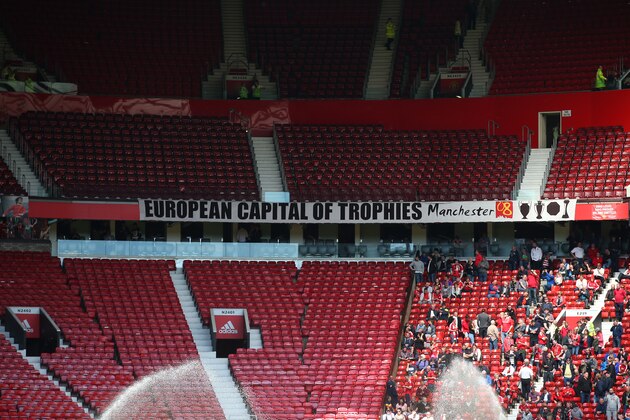 MANCHESTER, ENGLAND - MAY 15:  A general view after fans were evacuated from the ground prior to the Barclays Premier League match between Manchester United and AFC Bournemouth at Old Trafford on May 15, 2016 in Manchester, England.  (Photo by Alex Livesey/Getty Images)
