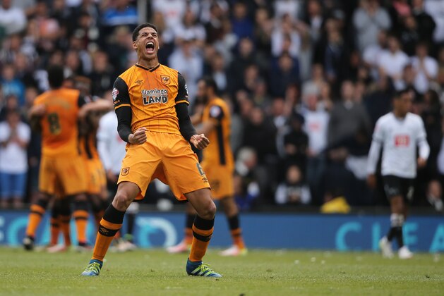 DERBY, ENGLAND - MAY 14: DERBY, ENGLAND - MAY 14: Curtis Davies of Hull City celebrates after an own goal to make it 0-2 during the Sky Bet Championship Play Off First Leg match between Derby County and Hull City at the iPro Stadium on May 14, 2016 in Derby, England. (Photo by Matthew Ashton - AMA/Getty Images)