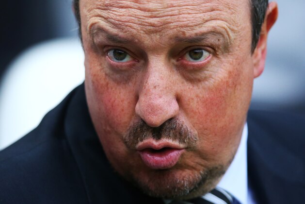 NEWCASTLE, ENGLAND - MAY 15:  Manager Rafa Benitez Newcastle United's manager looks on during the Barclays Premier League match between Newcastle United and Tottenham at St James Park on May 15, 2016 in Newcastle, England. (Photo by Ian MacNicol/Getty images)