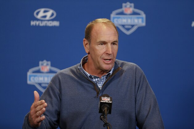 Tennessee Titans head coach Mike Mularkey speaks during a press conference at the NFL football scouting combine in Indianapolis, Wednesday, Feb. 24, 2016. (AP Photo/Michael Conroy)