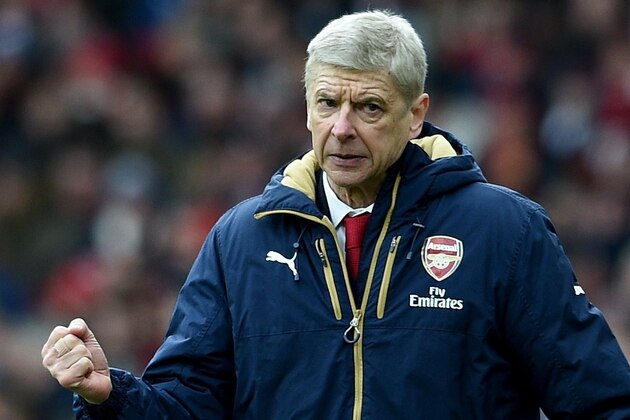 LONDON, ENGLAND - FEBRUARY 14:  Arsene Wenger the manager of Arsenal during the Barclays Premier League match between Arsenal and Leicester City at the Emirates Stadium February 14, 2016 in London, England.  (Photo by Ross Kinnaird/Getty Images)