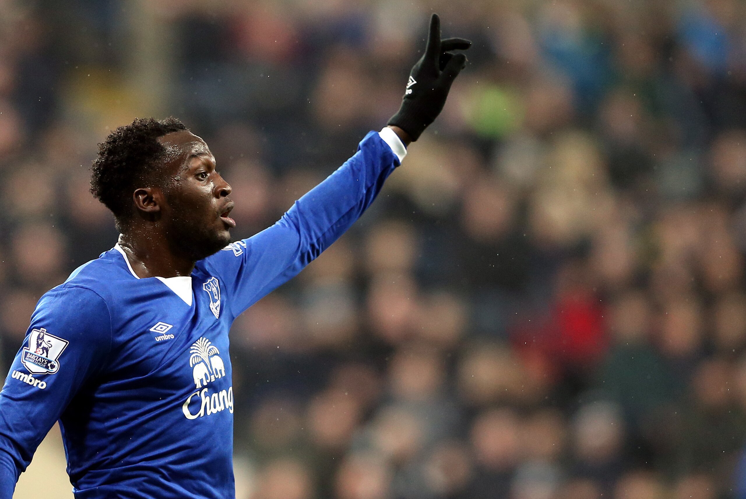 Everton's Romelu Lukaku during the English Premier League soccer match between Newcastle United and Everton at St James' Park, Newcastle, England, Saturday, Dec. 26, 2015. (AP Photo/Scott Heppell)