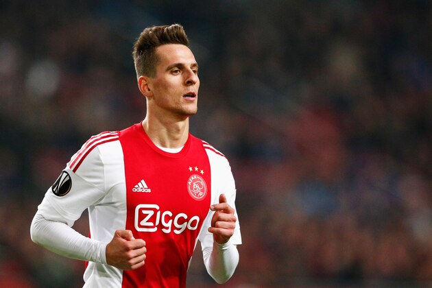 AMSTERDAM, NETHERLANDS - DECEMBER 10:  Arkadiusz Milik of Ajax in action during the group A UEFA Europa League match between AFC Ajax and Molde FK held at Amsterdam Arena on December 10, 2015 in Amsterdam, Netherlands.  (Photo by Dean Mouhtaropoulos/Getty Images)