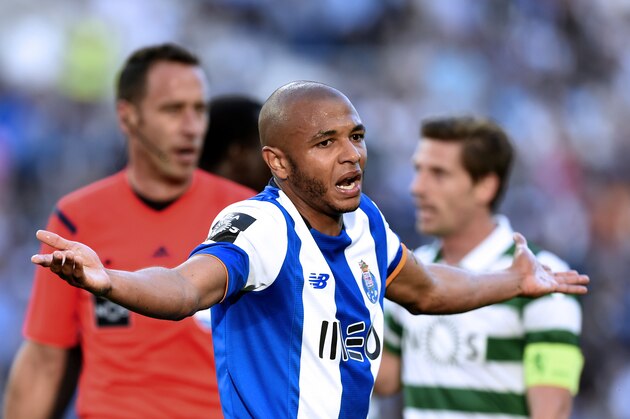 Porto's Algerian midfielder Yacine Brahimi gestures during the Portuguese league football match FC Porto vs Sporting CP at the Dragao stadium in Porto on April 29, 2016. / AFP / FRANCISCO LEONG        (Photo credit should read FRANCISCO LEONG/AFP/Getty Images)