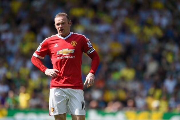 NORWICH, ENGLAND - MAY 07:  Wayne Rooney of Manchester United in action during the Barclays Premier League match between Norwich City and Manchester United at Carrow Road on May 07, 2016 in Norwich, England.  (Photo by Mike Hewitt/Getty Images)