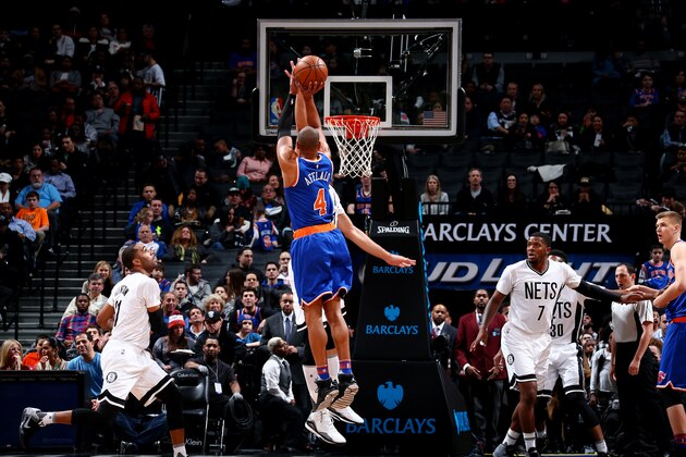 BROOKLYN, NY - FEBRUARY 19:  Arron Afflalo #4 of the New York Knicks shoots the ball against the Brooklyn Netson February 19, 2016 at Barclays Center in Brooklyn, New York. NOTE TO USER: User expressly acknowledges and agrees that, by downloading and or using this Photograph, user is consenting to the terms and conditions of the Getty Images License Agreement. Mandatory Copyright Notice: Copyright 2016 NBAE (Photo by Nathaniel S. Butler/NBAE via Getty Images)
