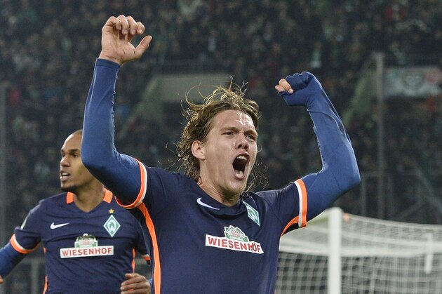 Bremen's Jannik Vestergaard celebrates after scoring his side's second goal during the  German Soccer Cup 3rd round match between Borussia Moenchengladbach and Werder Bremen in Moenchengladbach, Germany, Tuesday, Dec. 15, 2015. (AP Photo/Martin Meissner)