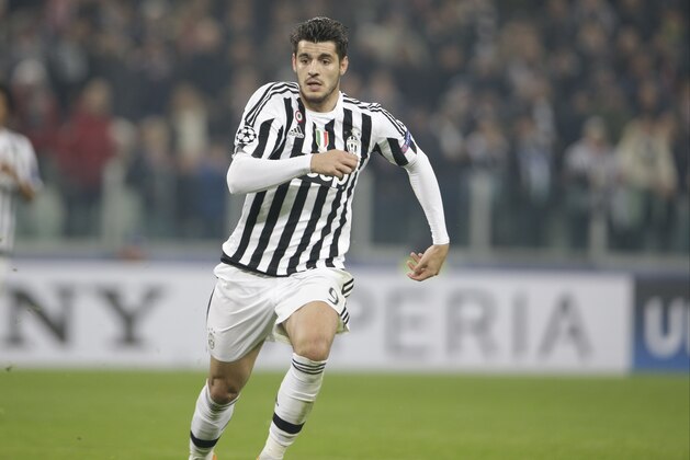 Juventus' Alvaro Morata during the Champions League, round of 16, first-leg soccer match between Juventus and Bayern Munich at the Juventus stadium in Turin, Italy, Tuesday, Feb. 23, 2016. (AP Photo/Luca Bruno)