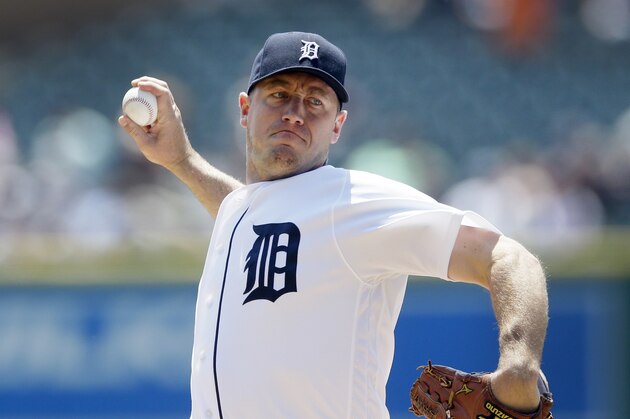 Detroit Tigers starting pitcher Jordan Zimmermann throws during the first inning of a baseball game against the Tampa Bay Rays, Sunday, May 22, 2016, in Detroit. (AP Photo/Carlos Osorio)