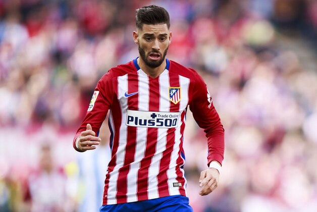 MADRID, SPAIN - APRIL 23:  Yannick Carrasco controls the ball during the La Liga match between Club Atletico de Madrid and Malaga CF at Vicente Calderon Stadium on April 23, 2016 in Madrid, Spain.  (Photo by Gonzalo Arroyo Moreno/Getty Images)