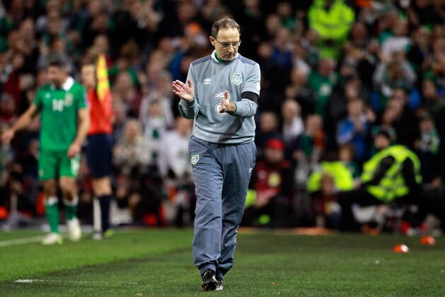 Ireland’s manager Martin O’Neill applauds with Ireland player Jon Walters in the background left, during the Euro 2016 play-off second leg soccer match between Ireland and Bosnia in Dublin, Monday, Nov. 16, 2015. (AP Photo/Peter Morrison)
