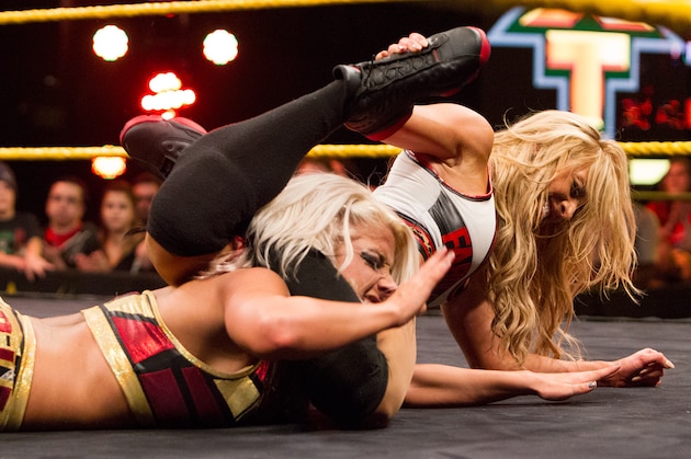 Carmella making Alexa Bliss tap out.