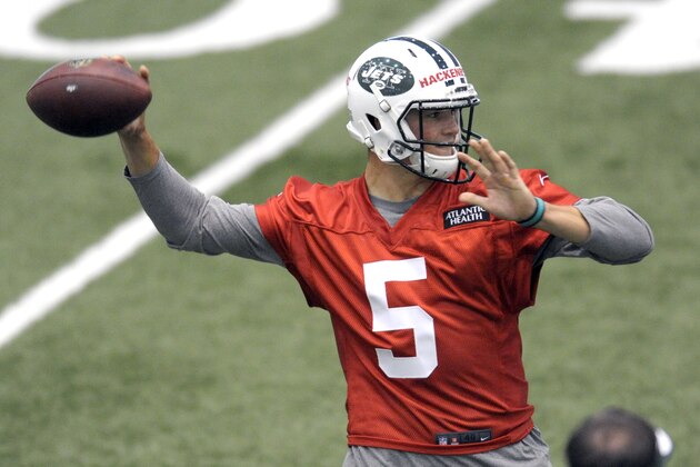 New York Jets second round draft pick Christian Hackenberg throws a pass at their NFL football rookie minicamp Friday, May 6, 2016, in Florham Park, N.J. (AP Photo/Bill Kostroun)