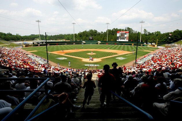 Fans attending the SEC baseball tournament semifinal between Mississippi and Florida fill Hoover Metropolitan Stadium in Hoover, Ala., Saturday, May 28, 2005. (AP Photo/Butch Dill)