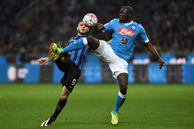 MILAN, ITALY - APRIL 16:  Mauro Icardi (L) of FC Internazionale Milano is challenged by Kalidou Koulibaly of SSC Napoli during the Serie A match between FC Internazionale Milano and SSC Napoli at Stadio Giuseppe Meazza on April 16, 2016 in Milan, Italy.  (Photo by Valerio Pennicino/Getty Images)