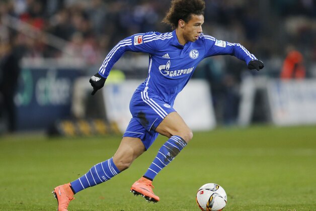 Schalke's Leroy Sane during a German Bundesliga soccer match between FSV Mainz 05 and FC Schalke 04 in Mainz, Germany, Friday, Feb. 12, 2016. (AP Photo/Michael Probst)