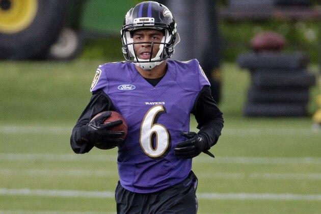 Baltimore Ravens wide receiver Keenan Reynolds jogs during NFL football rookie minicamp at the team's practice facility in Owings Mills, Md., Saturday, May 7, 2016. (AP Photo/Patrick Semansky)