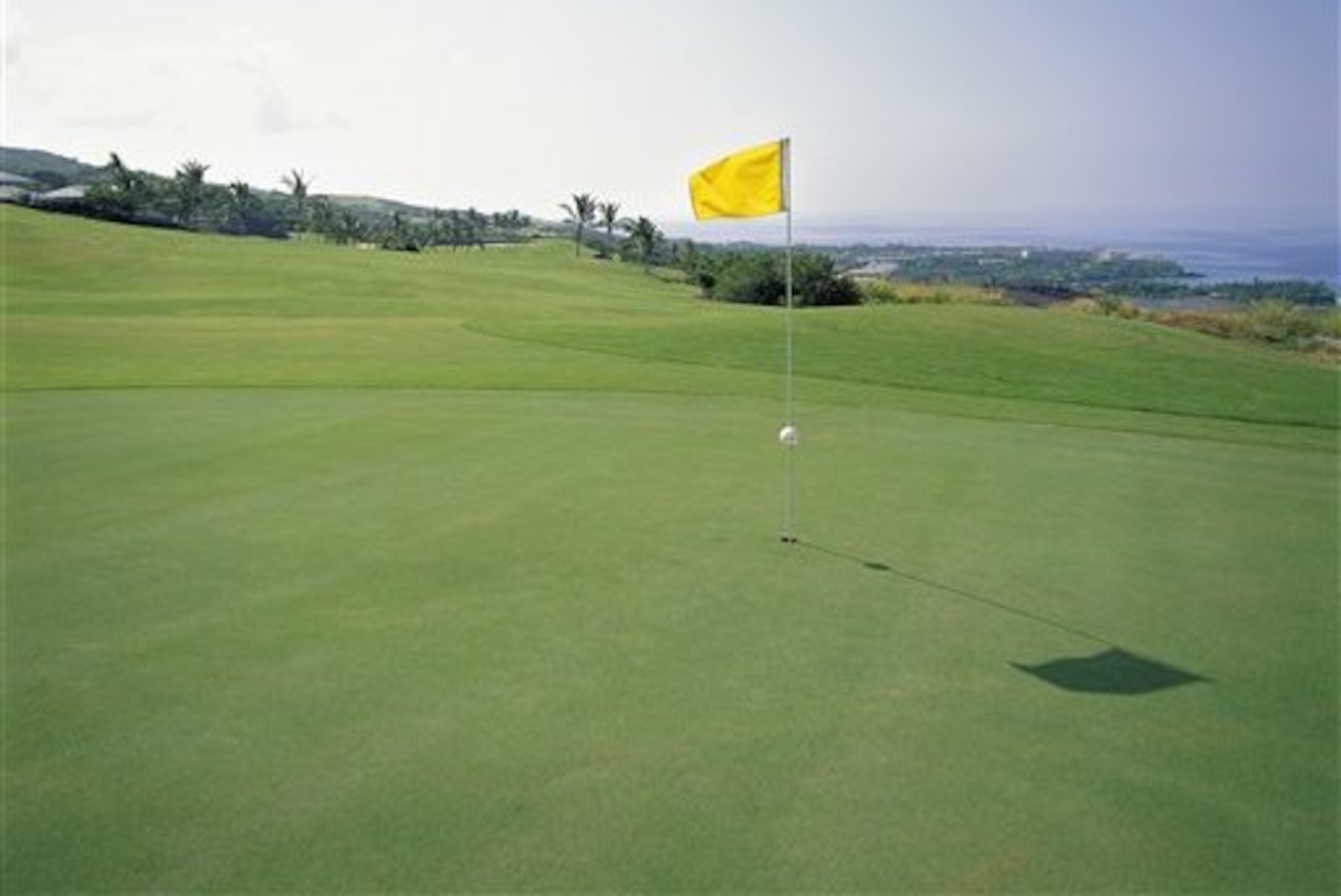 Hawaii, Big Island, Kailua-Kona, Kona Country Club, Mauka Back Course Putting Green Flag (Design Pics via AP)