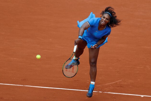 US player Serena Williams returns the ball to France's Kristina Mladenovic during their women's third round match at the Roland Garros 2016 French Tennis Open in Paris on May 28, 2016. / AFP / Thomas SAMSON        (Photo credit should read THOMAS SAMSON/AFP/Getty Images)