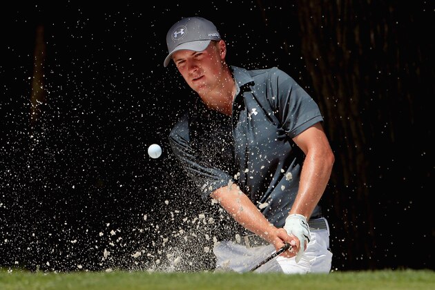 FORT WORTH, TX - MAY 28:  Jordan Spieth hits a shot out of the bunker on the eighth hole during the Third Round of the DEAN & DELUCA Invitational at Colonial Country Club on May 28, 2016 in Fort Worth, Texas.  (Photo by Tom Pennington/Getty Images)