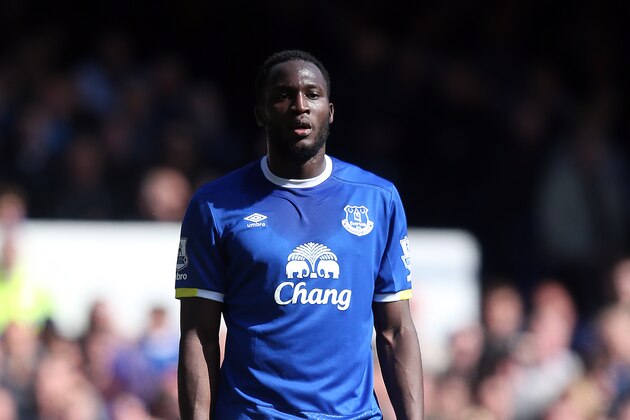 LIVERPOOL, ENGLAND - MAY 15: Romelu Lukaku of Everton in action during the Barclays Premier League match between Everton and Norwich City at Goodison Park on May 15, 2016 in Liverpool, England. (Photo by Chris Brunskill/Getty Images)