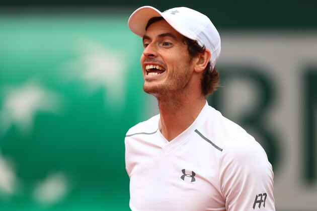 PARIS, FRANCE - MAY 29:  Andy Murray of Great Britain reacts during the Men's Singles fourth round match against John Isner of the United States on day eight of the 2016 French Open at Roland Garros on May 29, 2016 in Paris, France.  (Photo by Julian Finney/Getty Images)