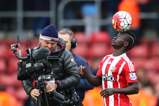 SOUTHAMPTON, ENGLAND - MAY 01: Sadio Mane of Southampton balances the ball after his hat trick during the Barclays Premier League match between Southampton and Manchester City at St Mary's Stadium on May 1, 2016 in Southampton, England.  (Photo by Clive Rose/Getty Images)