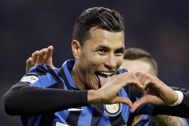 Inter Milan's Jeison Murillo celebrates after scoring during a Serie A soccer match between Inter Milan and Frosinone at the San Siro stadium in Milan, Italy, Sunday, Nov. 22, 2015. (AP Photo/Luca Bruno)