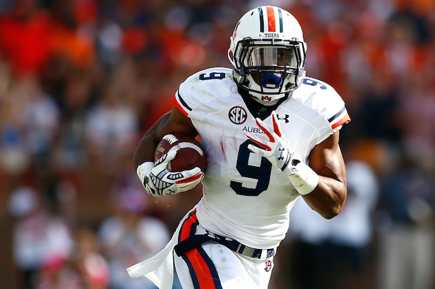 STARKVILLE, MS - OCTOBER 11:  Roc Thomas #9 of the Auburn Tigers against the Mississippi State Bulldogs at Davis Wade Stadium on October 11, 2014 in Starkville, Mississippi.  (Photo by Kevin C. Cox/Getty Images)