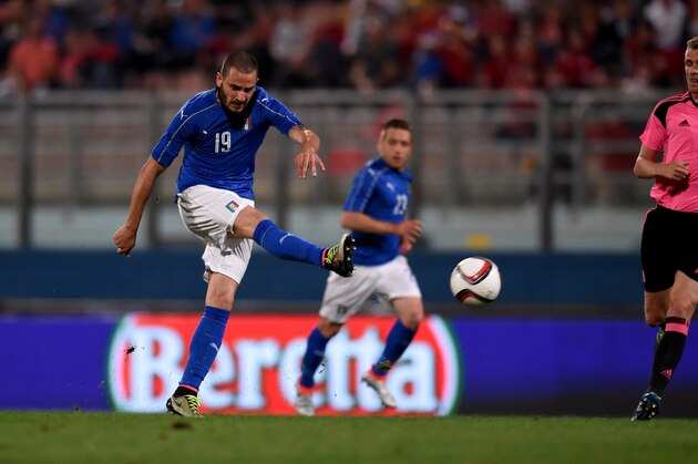 MALTA, MALTA - MAY 29:  Leonardo Bonucci of Italy in action during the international friendly between Italy and Scotland on May 29, 2016 in Malta, Malta.  (Photo by Claudio Villa/Getty Images)