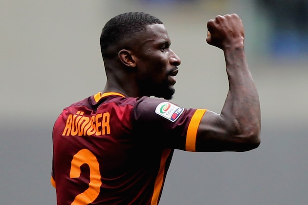 ROME, ITALY - MAY 08:  Antonio Rudiger of AS Roma celebrates after scoring the team's second goal during the Serie A match between AS Roma and AC Chievo Verona at Stadio Olimpico on May 8, 2016 in Rome, Italy.  (Photo by Paolo Bruno/Getty Images)