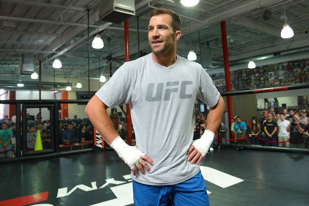 TORRANCE, CA - JUNE 01:  Luke Rockhold during an open workout for fans and media held at the UFC Gym on June 1, 2016 in Torrance, California.  (Photo by Jayne Kamin-Oncea/Getty Images)