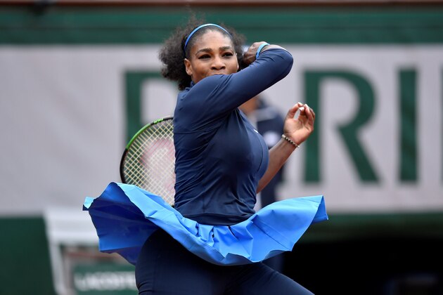 US player Serena Williams returns the ball to Netherlands' Kiki Bertens during their women's semi-final match at the Roland Garros 2016 French Tennis Open in Paris on June 3, 2016. / AFP / PHILIPPE LOPEZ        (Photo credit should read PHILIPPE LOPEZ/AFP/Getty Images)