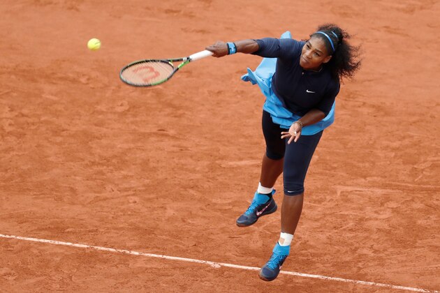 US player Serena Williams serves the ball to Netherlands' Kiki Bertens during their women's semi-final match at the Roland Garros 2016 French Tennis Open in Paris on June 3, 2016. / AFP / Thomas SAMSON        (Photo credit should read THOMAS SAMSON/AFP/Getty Images)