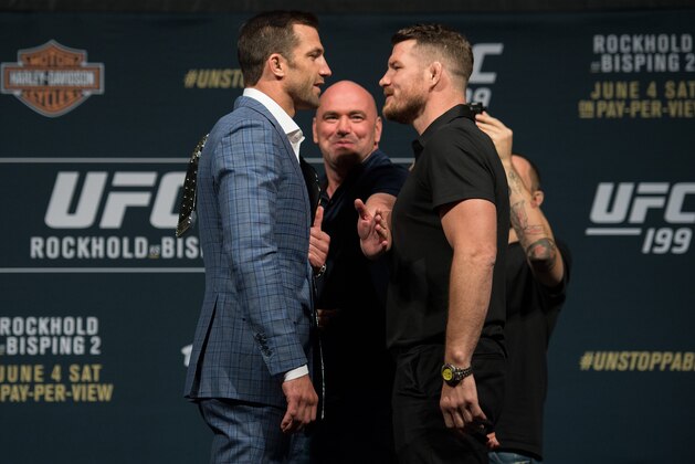INGLEWOOD, CA - JUNE 02:   (L-R) Middleweight champion Luke Rockhold and Michael Bisping face off during the UFC 199: Press Conference at the Forum on June 2, 2016 in Inglewood, California. (Photo by Brandon Magnus/Zuffa LLC/Zuffa LLC via Getty Images)