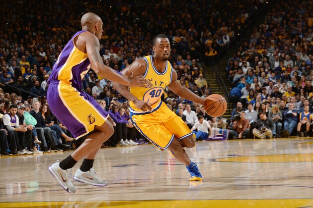 OAKLAND, CA - NOVEMBER 24: Harrison Barnes #40 of the Golden State Warriors drives to the basket against Kobe Bryant #24 of the Los Angeles Lakers during the game on November 24, 2015 at ORACLE Arena in Oakland, California. NOTE TO USER: User expressly acknowledges and agrees that, by downloading and or using this Photograph, user is consenting to the terms and conditions of the Getty Images License Agreement. Mandatory Copyright Notice: Copyright 2015 NBAE (Photo by Noah Graham/NBAE via Getty Images)
