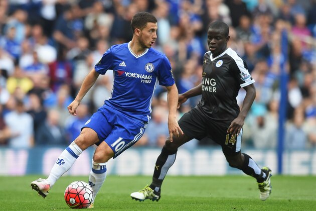 LONDON, ENGLAND - MAY 15: Eden Hazard of Chelsea is closed down by Ngolo Kante of Leicester City  during the Barclays Premier League match between Chelsea and Leicester City at Stamford Bridge on May 15, 2016 in London, England.  (Photo by Michael Regan/Getty Images)
