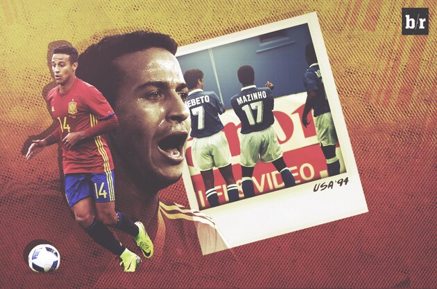 SALZBURG, AUSTRIA - JUNE 01:  Thiago Alcantara of Spain walks onto the pitch during an international friendly match between Spain and Korea at the Red Bull Arena stadium on June 1, 2016 in Salzburg, Austria.  (Photo by David Ramos/Getty Images)