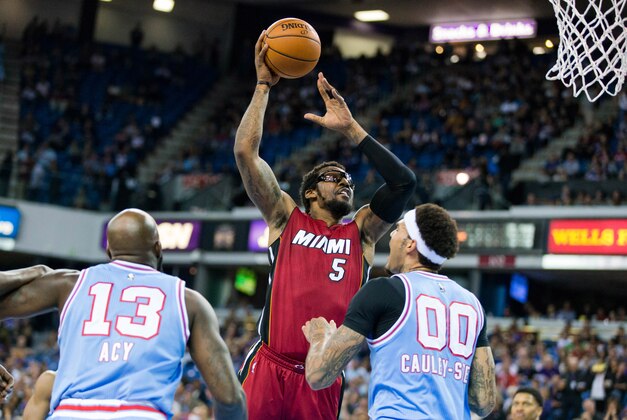 Apr 1, 2016; Sacramento, CA, USA;  Miami Heat forward Amar'e Stoudemire (5) shoots against the Sacramento Kings in the first quarter at Sleep Train Arena. Mandatory Credit: John Hefti-USA TODAY Sports