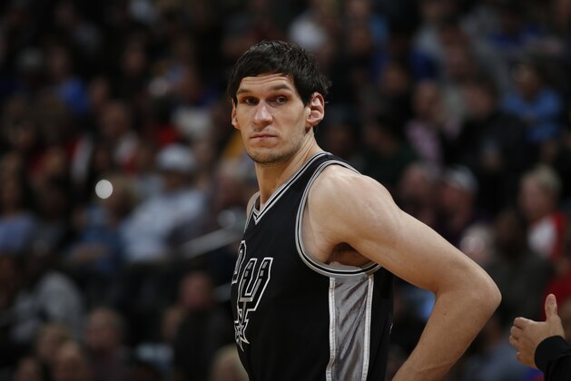 San Antonio Spurs center Boban Marjanovic (40) in the first half of an NBA basketball game Friday, April 8, 2016, in Denver. (AP Photo/David Zalubowski)