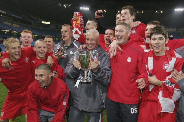 MANCHESTER, UNITED KINGDOM - APRIL 21:  Steve Heighway, the Liverpool youth team manager, celebrates with the Youth Cup after victory over Manchester City in the FA Youth Cup Final second leg between Manchester City and Liverpool at the City of Manchester Stadium on April 21, 2006 in Manchester, England.  (Photo by Alex Livesey/Getty Images)