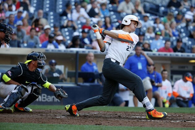 Drew Mendoza, from Minneola, Fla., during the Perfect Game All-American Classic high school baseball game Sunday, Aug. 16, 2015, in San Diego. (AP Photo/Lenny Ignelzi)
