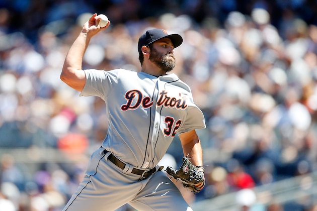 NEW YORK, NY - JUNE 12:  Michael Fulmer #32 of the Detroit Tigers pitches in the first inning against the New York Yankees at Yankee Stadium on June 12, 2016 in the Bronx borough of New York City.  (Photo by Jim McIsaac/Getty Images)