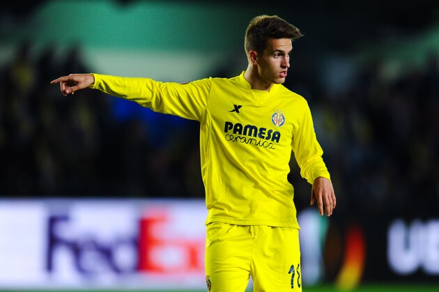 :VILLARREAL, SPAIN - APRIL 28:  Denis Suarez of Villarreal CF reacts during the UEFA Europa League semi final first leg match between Villarreal CF and Liverpool at Estadio El Madrigal on April 28, 2016 in Villarreal, Spain.  (Photo by David Ramos/Getty Images)