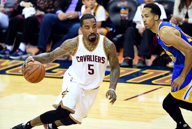 Jun 10, 2016; Cleveland, OH, USA; Cleveland Cavaliers guard J.R. Smith (5) drives to the basket against Golden State Warriors guard Shaun Livingston (34) during the second quarter in game four of the NBA Finals at Quicken Loans Arena. Mandatory Credit: Bob Donnan-USA TODAY Sports Jun 10, 2016; Cleveland, OH, USA; Cleveland Cavaliers guard J.R. Smith (5) drives to the basket against Golden State Warriors guard Shaun Livingston (34) during the second quarter in game four of the NBA Finals at Quicken Loans Arena. Mandatory Credit: Bob Donnan-USA TODAY Sports