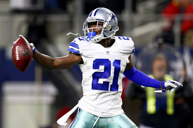 ARLINGTON, TX - DECEMBER 19: Terrance Mitchell #21 of the Dallas Cowboys celebrates after intercepting against the New York Jets during the second half at AT&T Stadium on December 19, 2015 in Arlington, Texas. (Photo by Ronald Martinez/Getty Images)