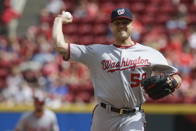 Washington Nationals relief pitcher Jonathan Papelbon throws in the ninth inning of a baseball game against the Cincinnati Reds, Sunday, June 5, 2016, in Cincinnati. The Nationals won 10-9. (AP Photo/John Minchillo)
